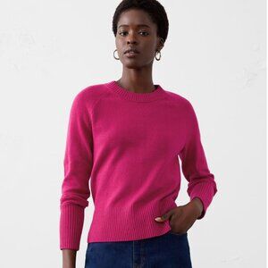 NWT BANANA REPUBLIC PERFECTLY SOFT CREW-NECK SWEATER--SMALL--PINK--IN PACKAGING
